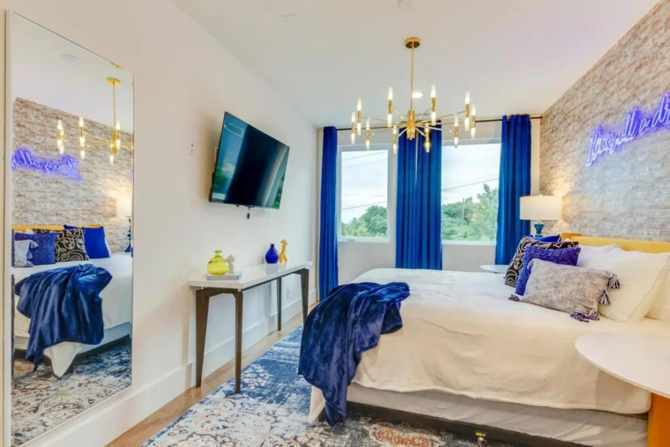 Holiday home The Ultimate Hip-Hop Haven With Rooftop Patio Nashville